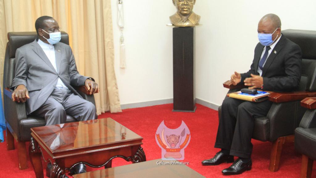 Sylvestre Ilunga et le gouverneur du Haut-Lomami