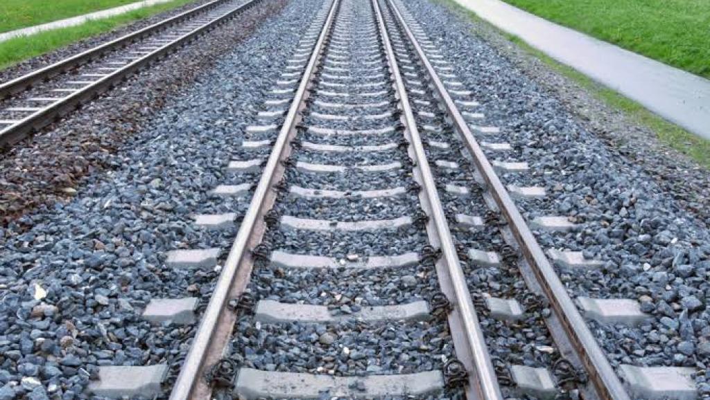 Chemin de fer. Ph. Droits tiers.