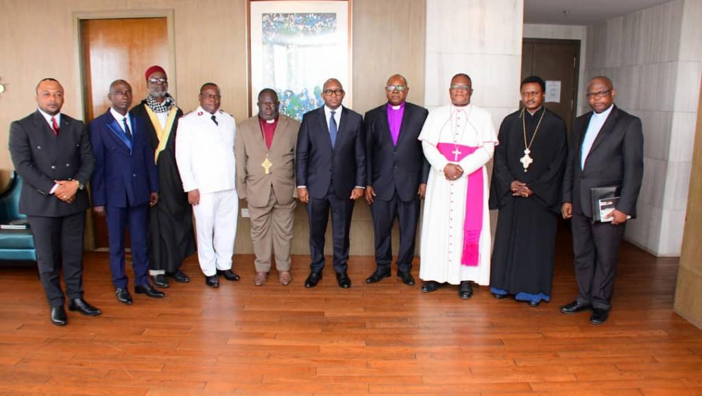 Sama Lukonde et les représentants des confessions religieuses. Ph. Droits tiers. 