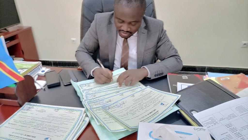 Muhindo Nzangi, ministre de l'ESU. Ph. Droits tiers.