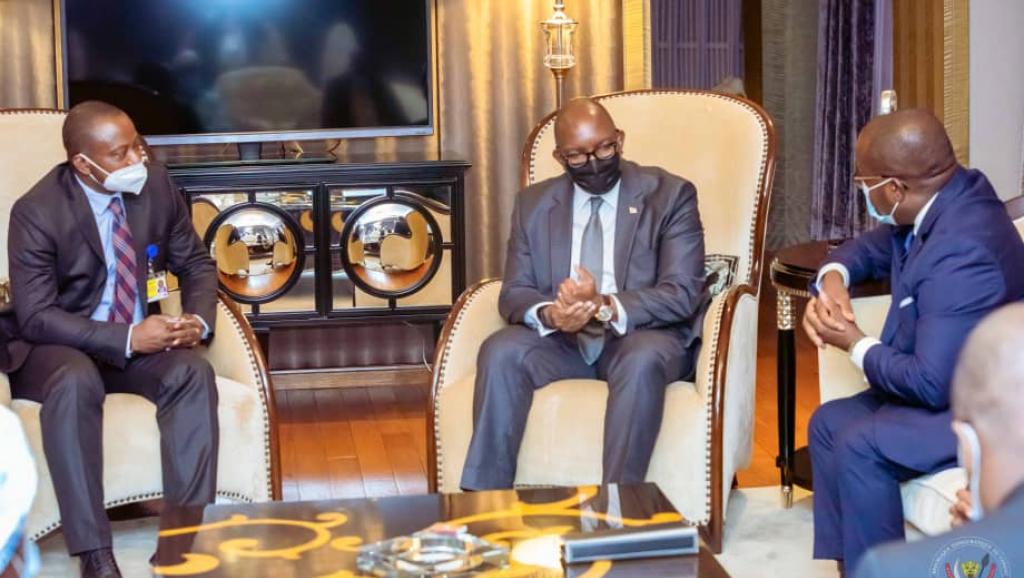 La délégation de l'OMOAC avec le Premier Ministre
