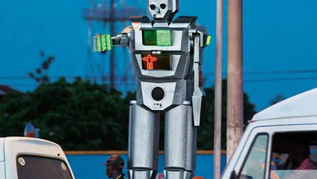 Robot roulage, œuvre de Thérèse Kirongozi. Ph. Droits tiers. 