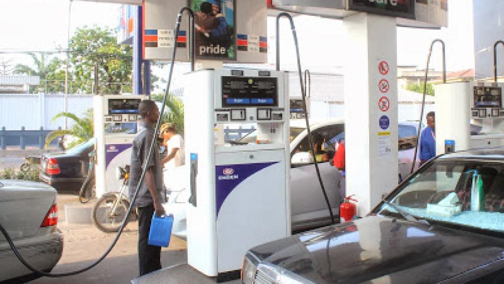 Une station de carburant