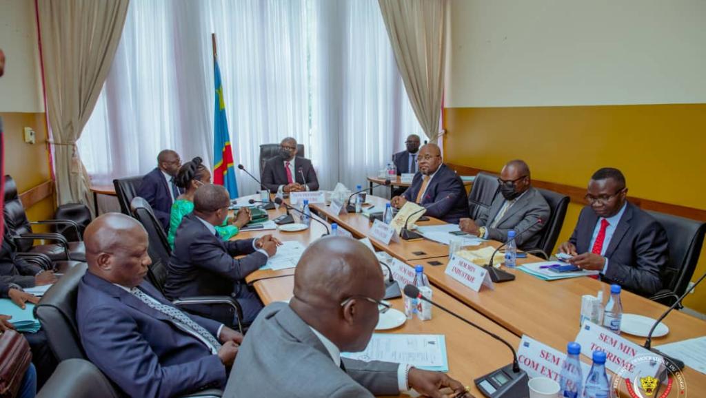 Réunion restreinte du Gouvernement 
