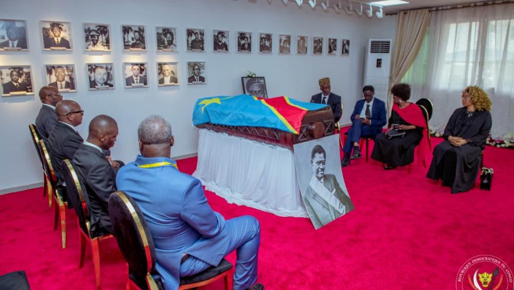 Le cercueil de Patrice Emery Lumumba exposé à la Primature 