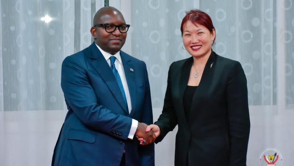  Le Premier Ministre Sama Lukonde a reçu en audience à la Primature la patronne de CIG Motors co 