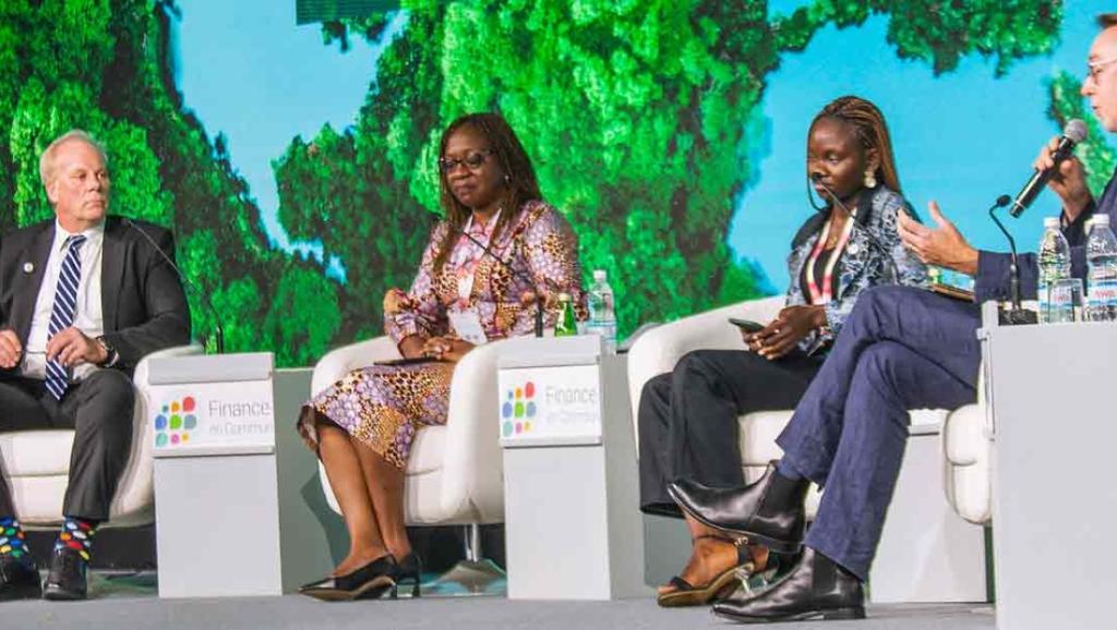Le panel avec Marie-Laure Akin Olugbade (2è à partir de la g.), vice-présidente ai de la BAD