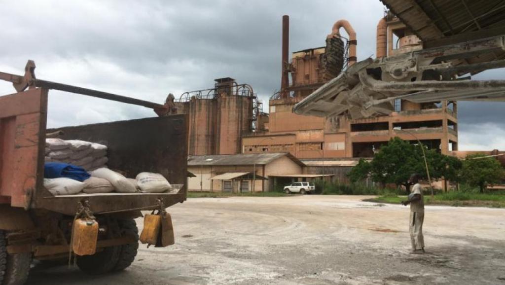 Les travailleurs de la CINAT accusent 120 mois d'arriérés de salaire
