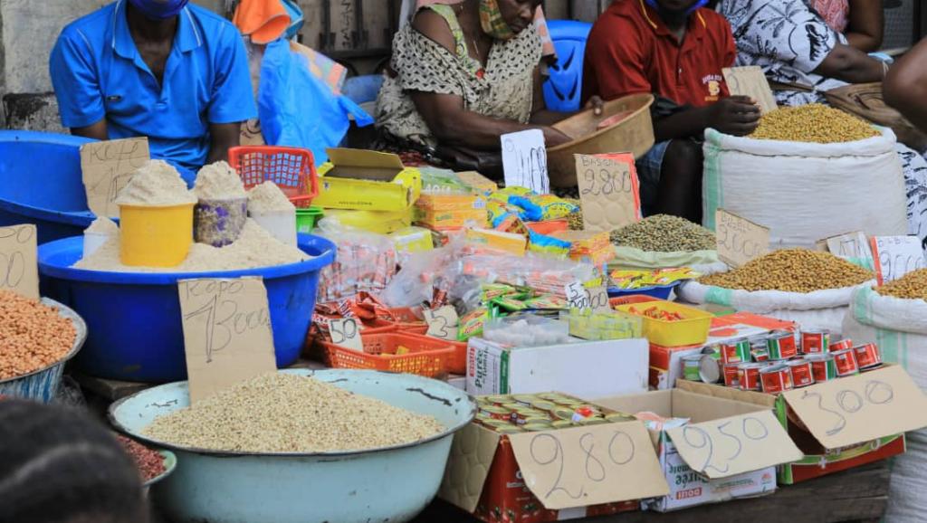 Des vendeuses au marché. Photo d'illustration