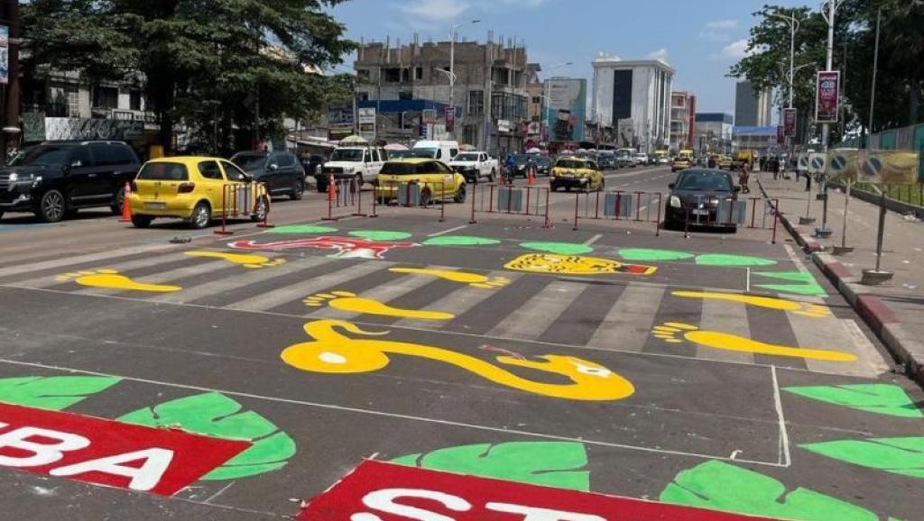 Cette campagne de sécurité routière sur l’urbanisme tactique vise une route sans accidents de circulation