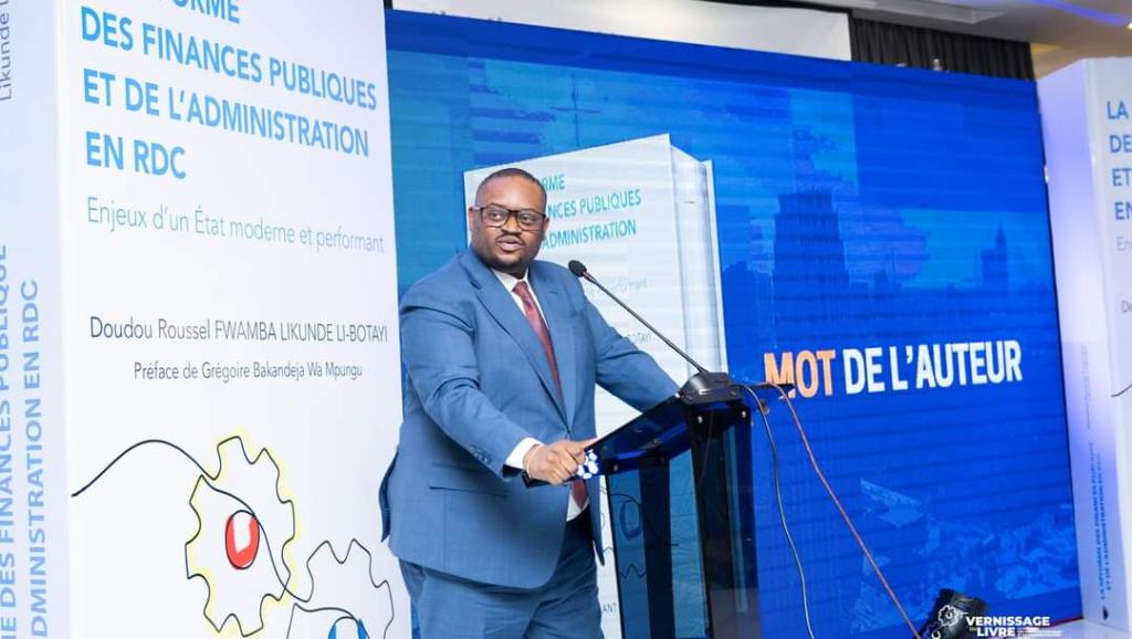 L'auteur du livre, Mr Doudou Roussel Fwamba Likunde Li-Botayi