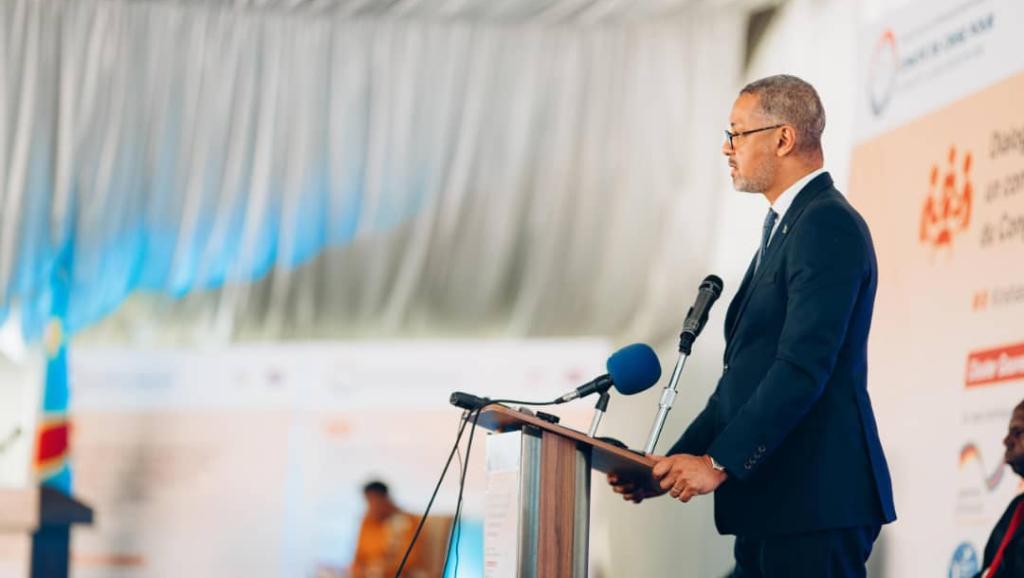 Kizito Pakabomba, ministre congolais des mines 