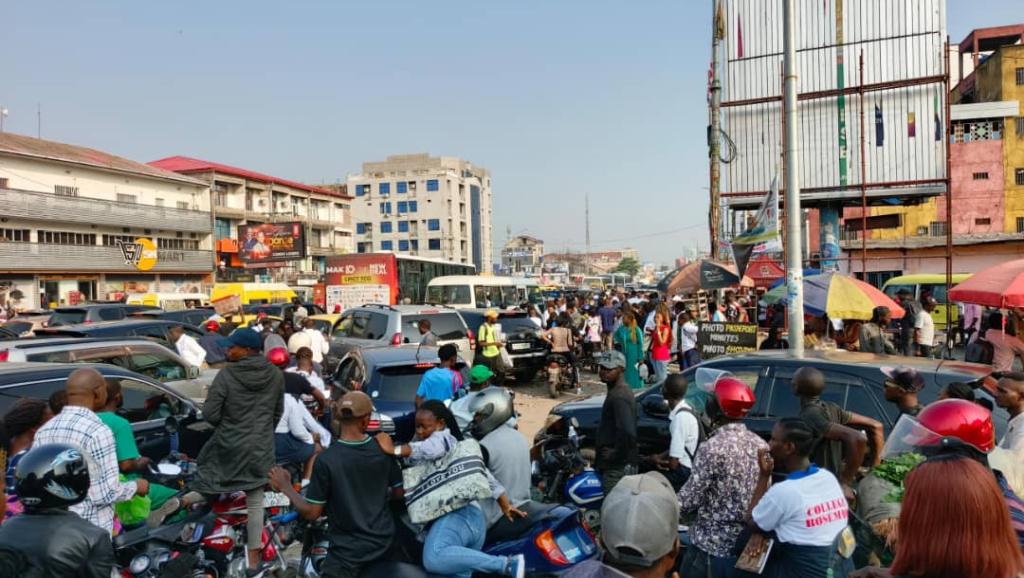 La population à Kinshasa. Photo Deskeco
