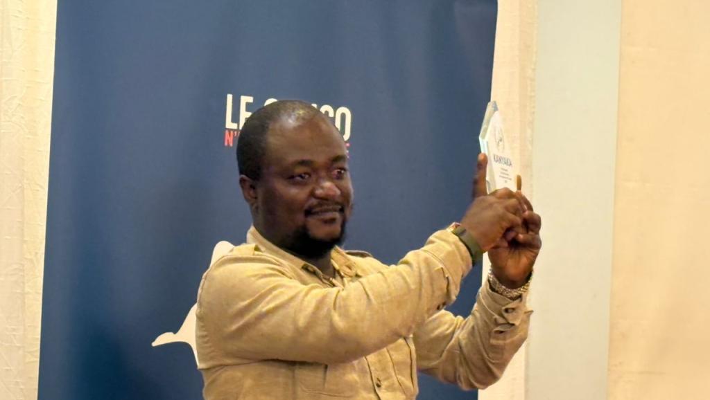 Simplice Kapipa, lauréat du prix Kanyaka 2