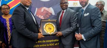 Lors de l' inauguration de la Chambre de commerce à Kinshasa 