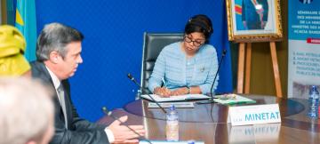 Le DG du groupe Perenco reçu par la ministre des Hydrocarbures 