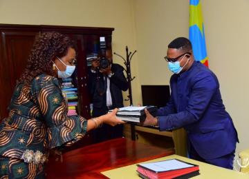 Nicole Bwatsha et le professeur Eberande Kolongele