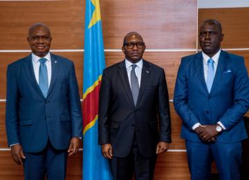 Le Premier Ministre Sama et le directeur pays de l'ONUDI