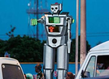 Robot roulage, œuvre de Thérèse Kirongozi. Ph. Droits tiers. 