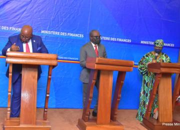 Aimé Boji,  Nicolas Kazadi et Mme Malangu Kabedi 