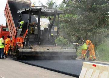 Une route en chantier