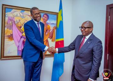 Le Premier Ministre recevant le patron de City Bank à la Primature 