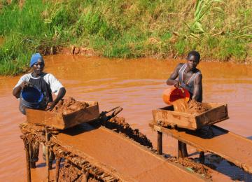 Exploitation artisanale de diamant dans le Kasaï