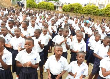 L'Afrique n'a progressé que lentement dans l'offre d'une éducation de qualité pour tous.