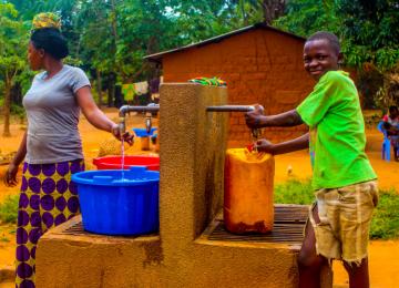 Un quart de la planète vit sans services d'eau gérés en toute sécurité ou sans eau potable