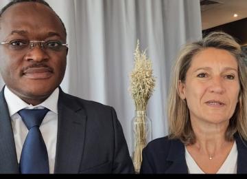 Le Gouverneur John Kabeya et Madame Dominique PRESSE, Directeur UCD de SUEZ