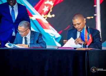 C'est le ministre congolais des Hydrocarbures qui a signé cet accord avec son homologue de l'Angola