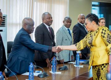 La Première Ministre Judith Suminwa a échangé avec les artistes comédiens dans le cadre des consultations de la société civile 