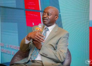 Le Dr Mpoko Bokanga, auteur du livre