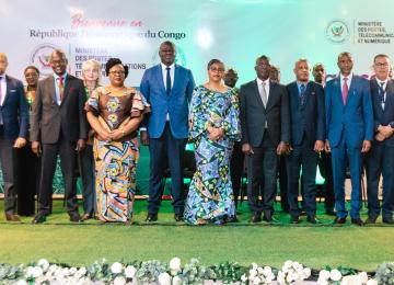 la Première Ministre Judith Suminwa et les participants à la 25e session ordinaire de l'UAT