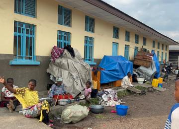 Les réfugiés, dont les enfants dans une école à Goma