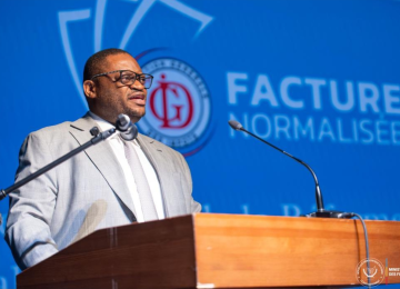 Doudou Fwamba, ministre des Finances, lors d'une séance d'échanges avec les membres de la FEC à Kinshasa