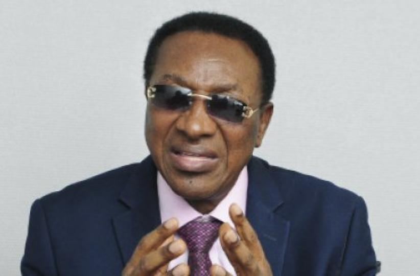 Premier ministre honoraire 