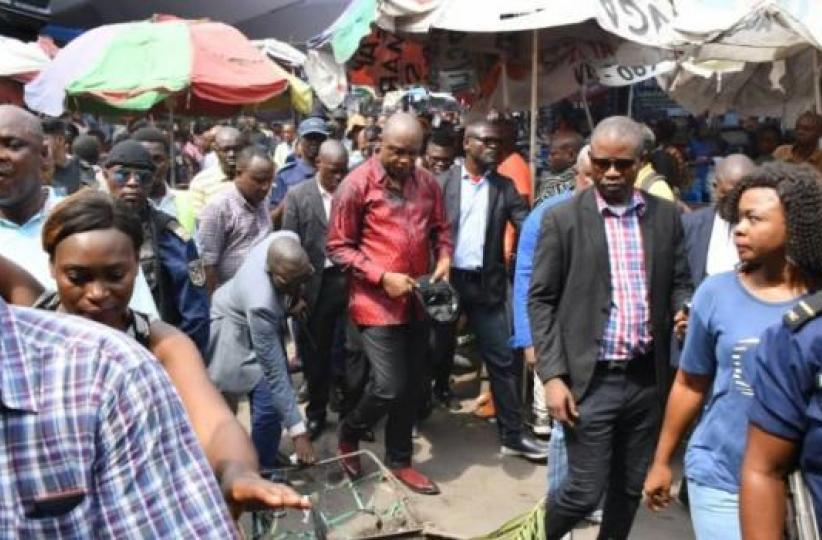 ngobila au marché