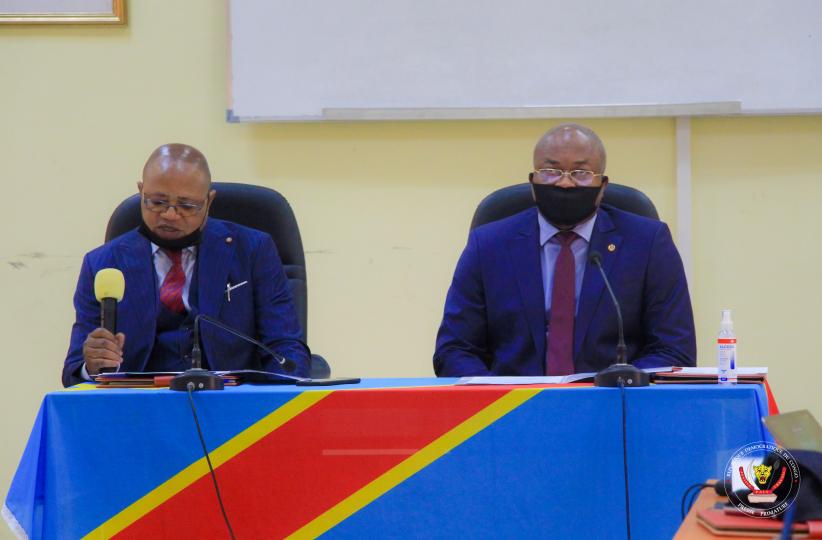 Le directeur de cabinet du Premier Ministre, le professeur Paul-Gaspard Ngondankoy Nkoy-ea-Loongya,