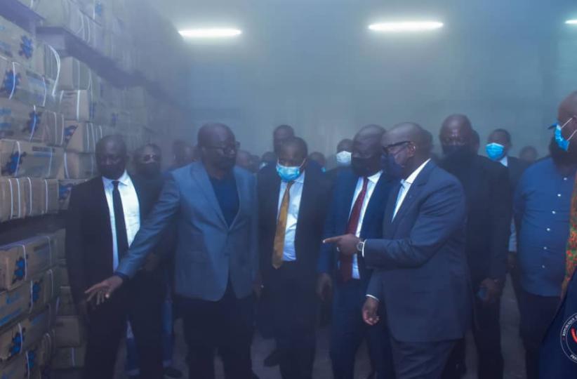 Le Premier Ministre dans une chambre froide 