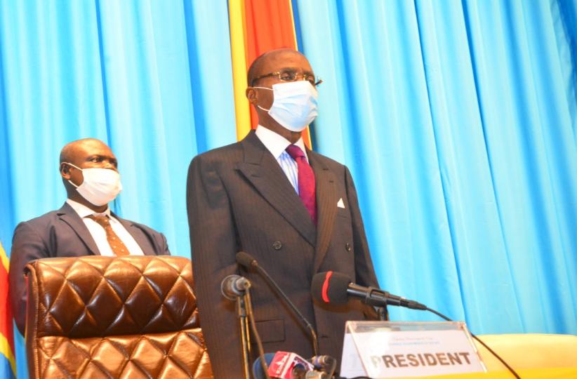 Le Président du CES à l'ouverture de la session d'avril. 