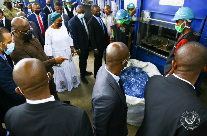 Le Président de la République en visite dans l'usine de Kintoko 