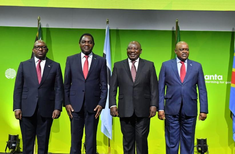 Le PM Sama Lukonde, le prés. Zambien Hichilema, Cyril Ramaphosa, le prés. Botswanais Mokgweetsi 