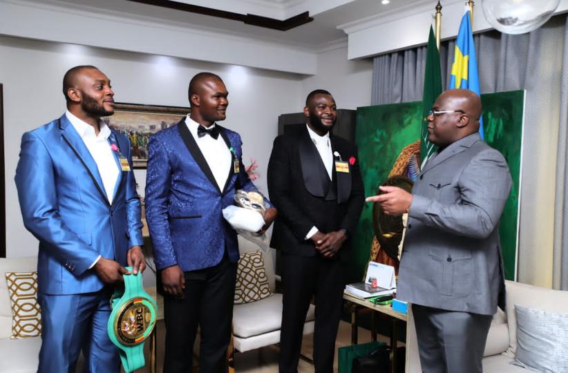 Le Président de la République a reçu le boxeur Martin Bakole 