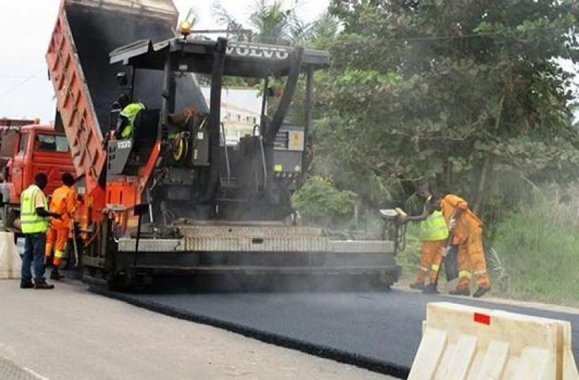 Une route en chantier