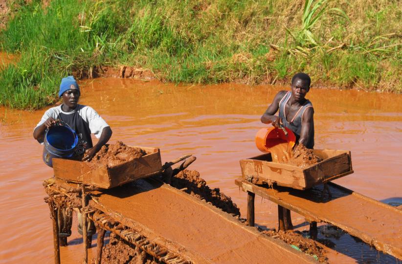 Exploitation artisanale de diamant dans le Kasaï