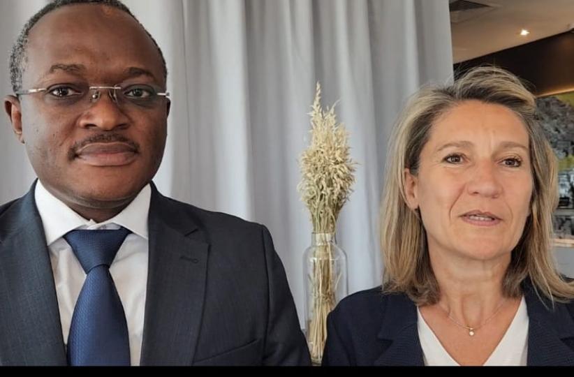 Le Gouverneur John Kabeya et Madame Dominique PRESSE, Directeur UCD de SUEZ