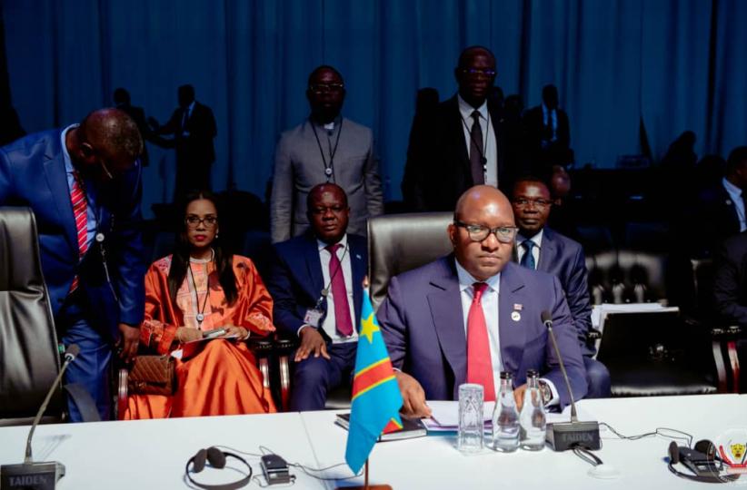 Le Premier Ministre faisant son discours au 15e Sommet des BRICS 