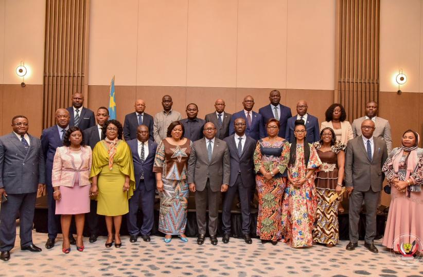 Le Premier Ministre Sama Lukonde a présidé la cérémonie d'ouverture. Ici, photo de famille 