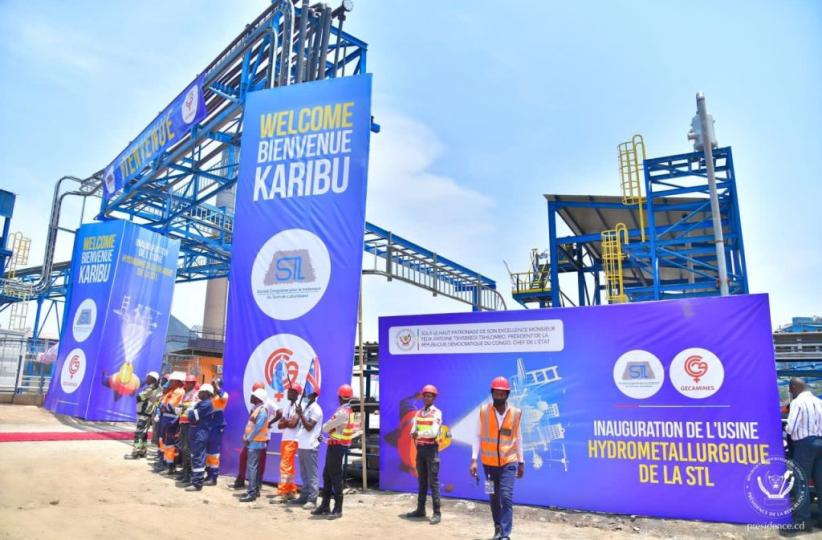 L’usine de la STL emploie 420 personnes, dont un seul expatrié, et génère un chiffre d’affaires d’environ 100 millions USD